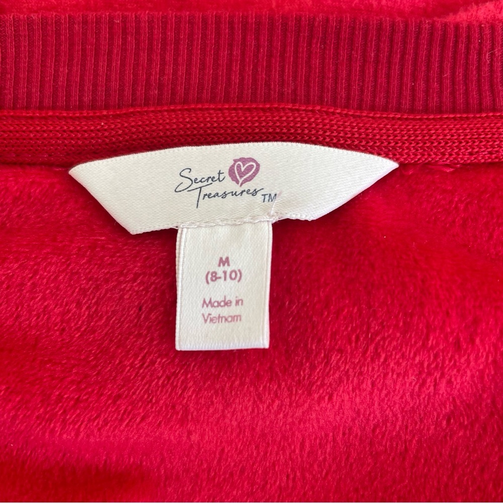 Red pullover - Picture 4 of 4